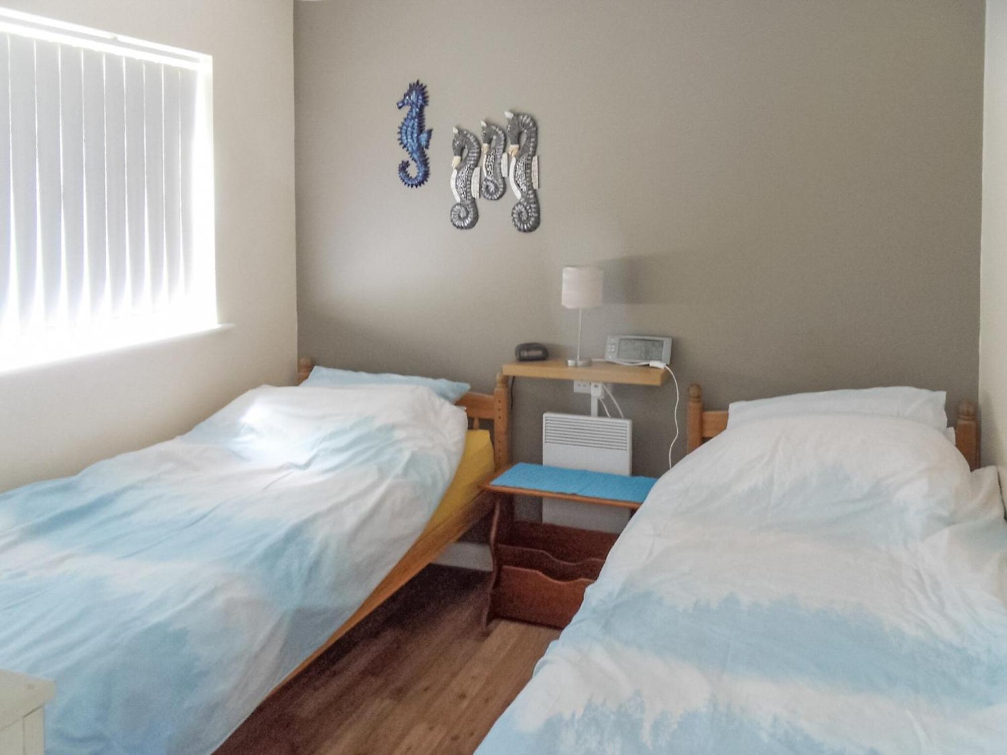 Hollyhocks Villa Walcott  Ngoại thất bức ảnh
